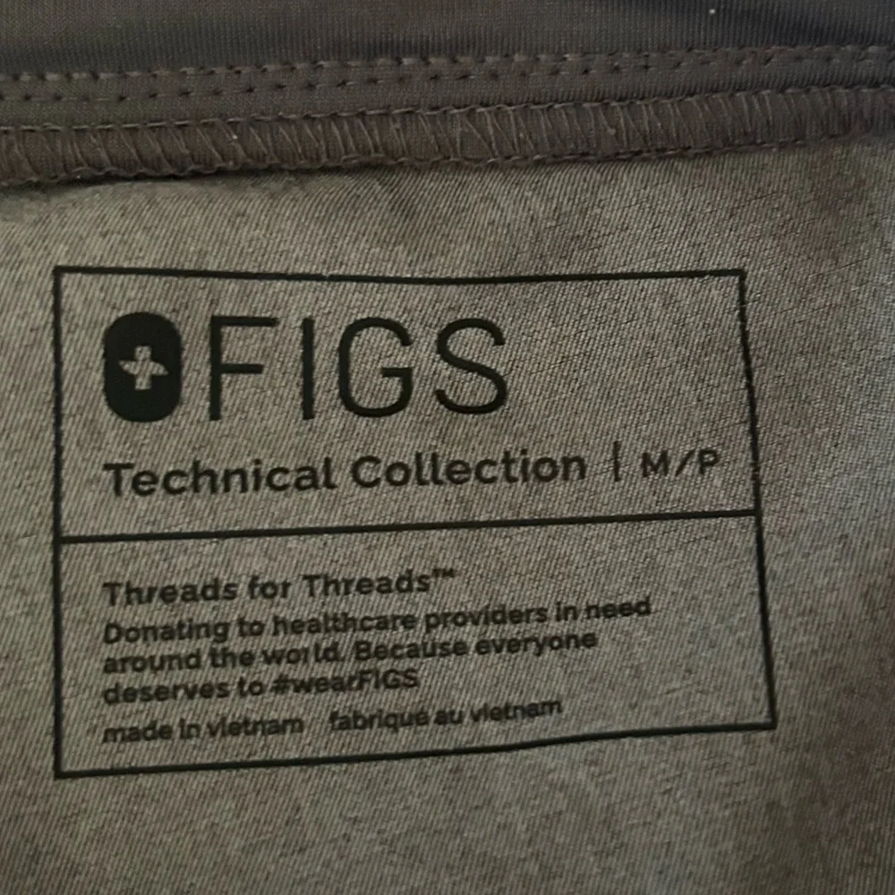 FIGS Zamora Joggers Scrubs Joggers  Graphite Grey Technical Collection | Size MP